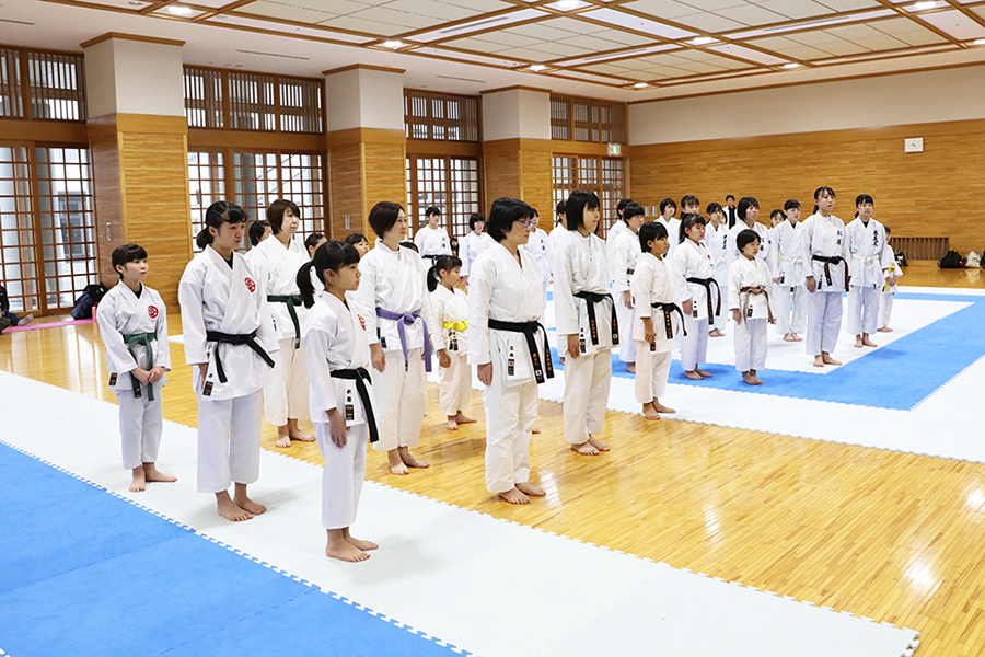 You are currently viewing 東北地区協議会 女性委員会主催「女性の組手セミナー」開催