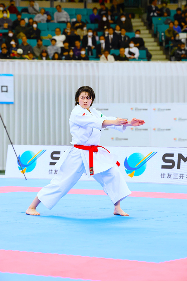 写真：女子個人形決勝戦・東佐江子選手